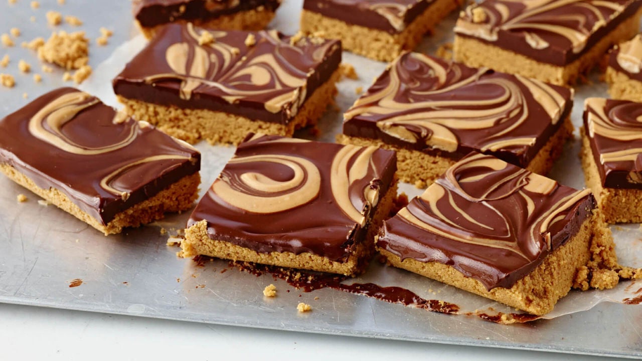 tray of no bake chocolate peanut butter bars