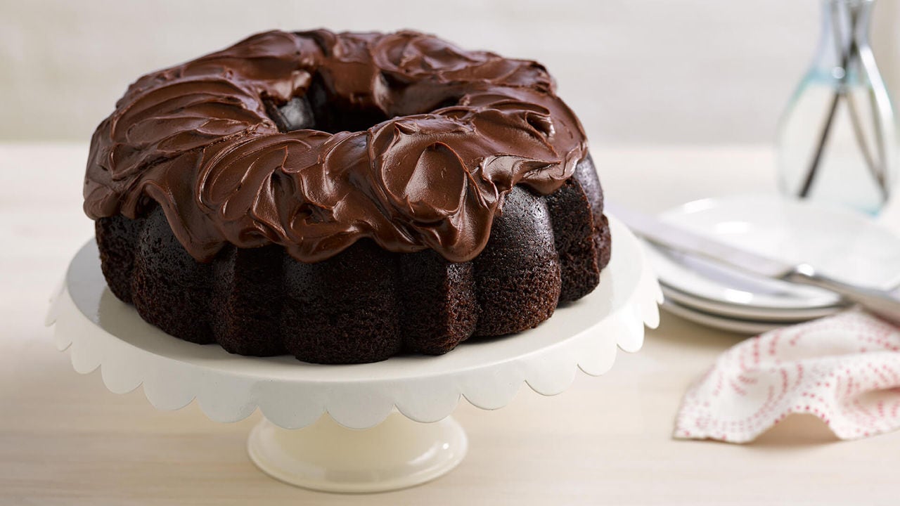 iced chocolate bundt cake