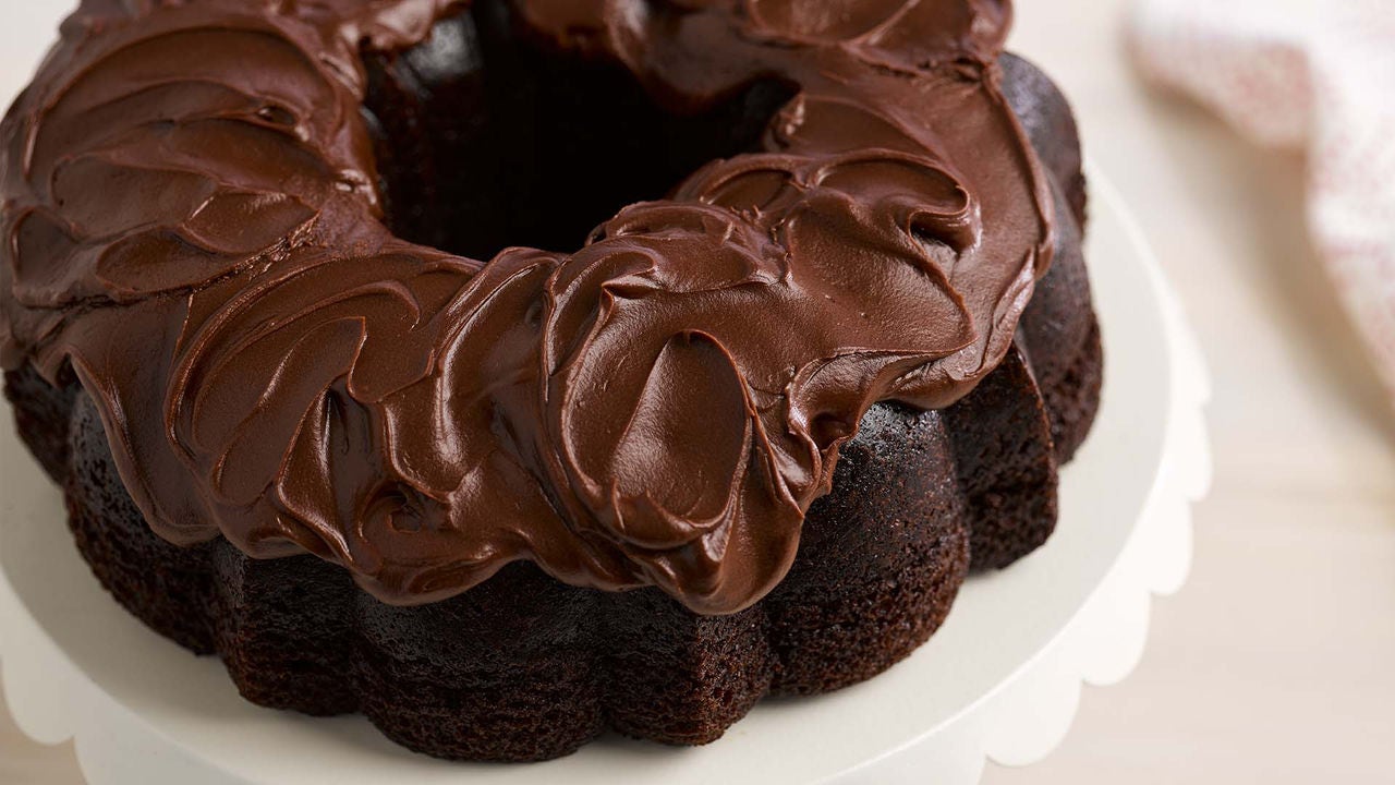 iced chocolate cake