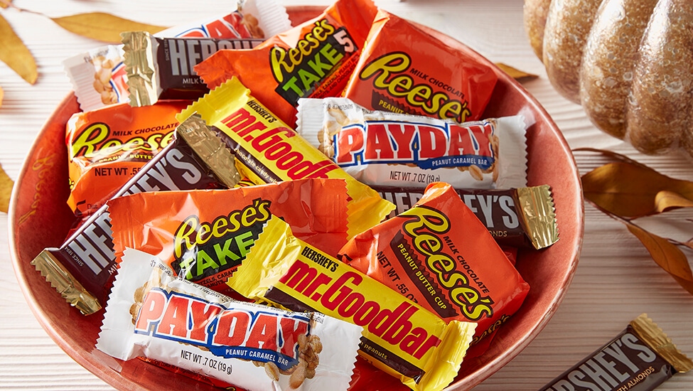 bowl full of hersheys chocolate candies