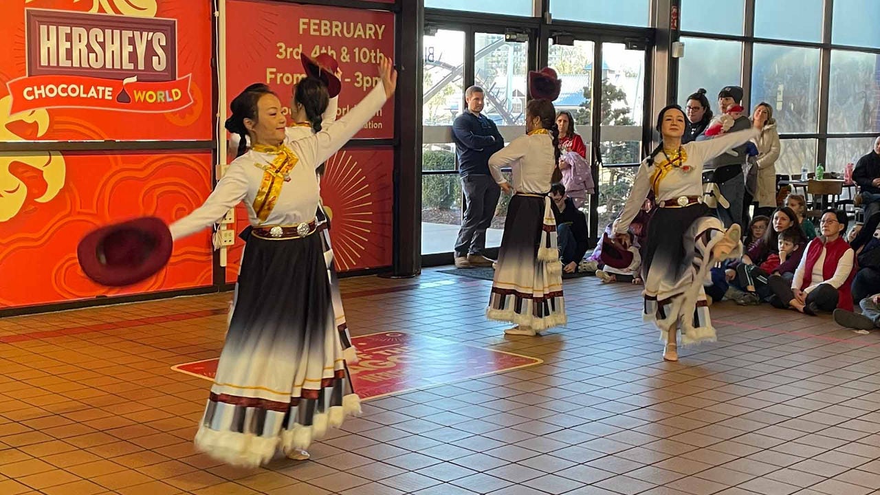 api brg dancers performing