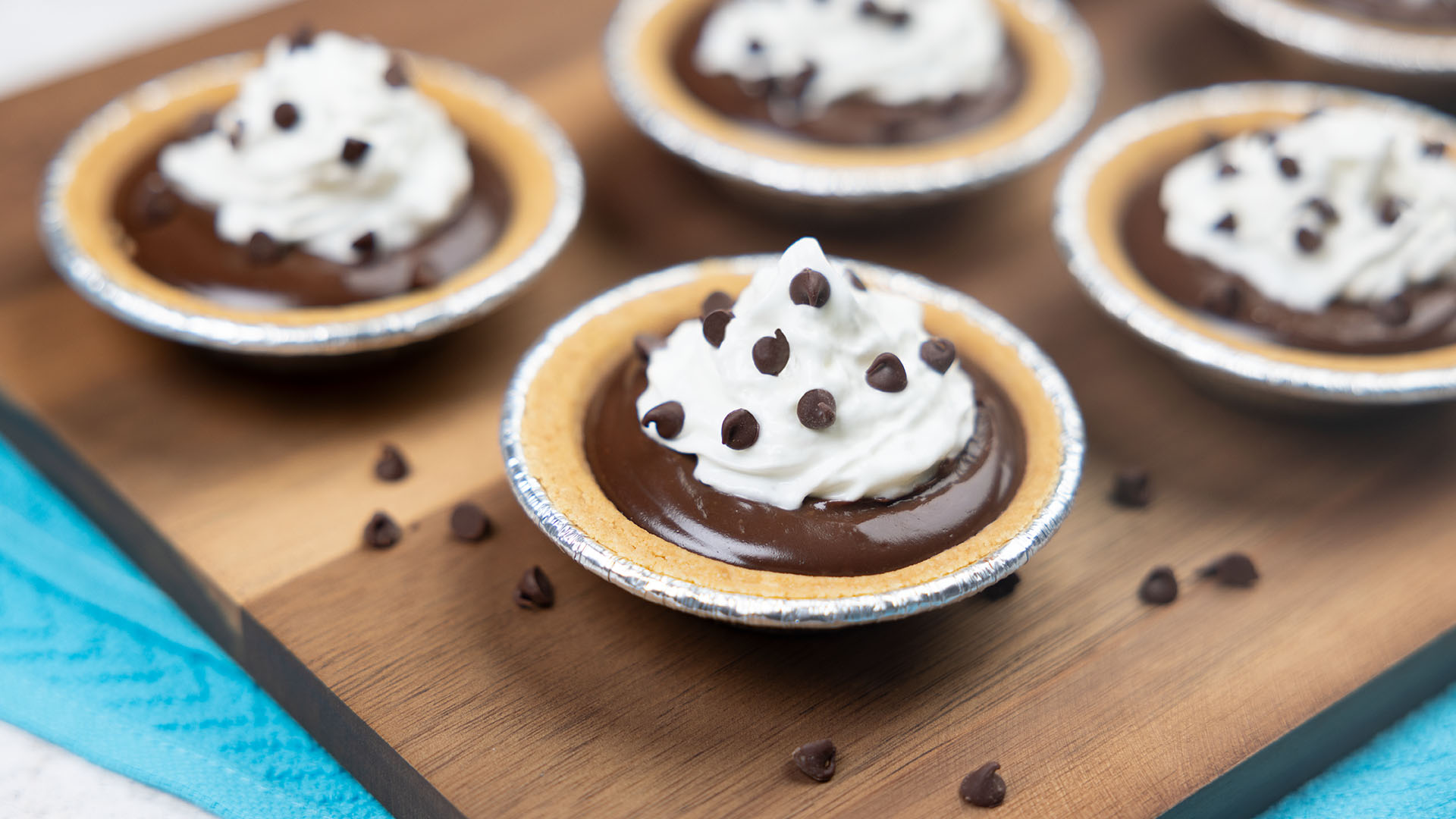 mini chocolate pies