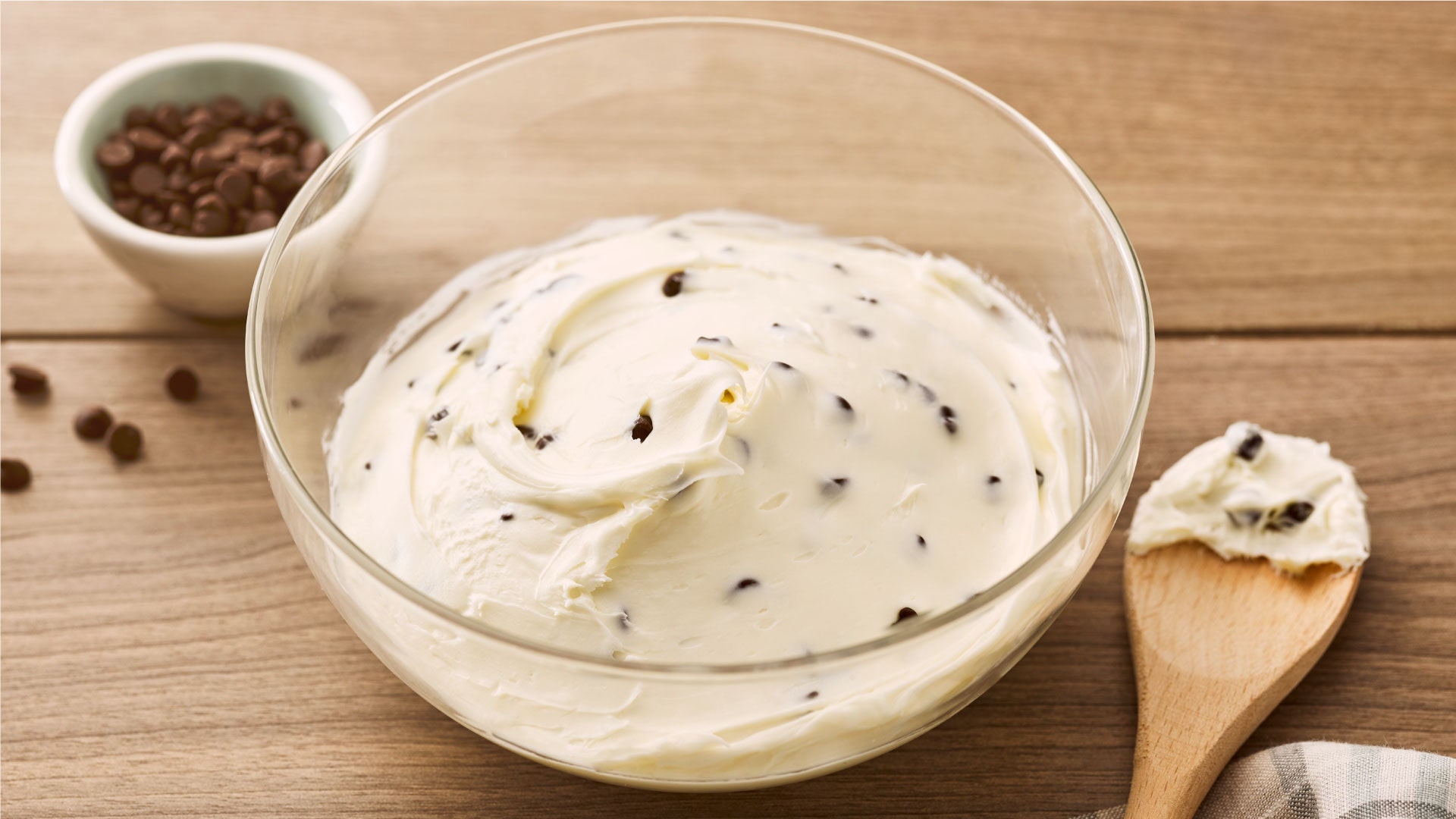 4. Chocolate Chip Vanilla Frosting