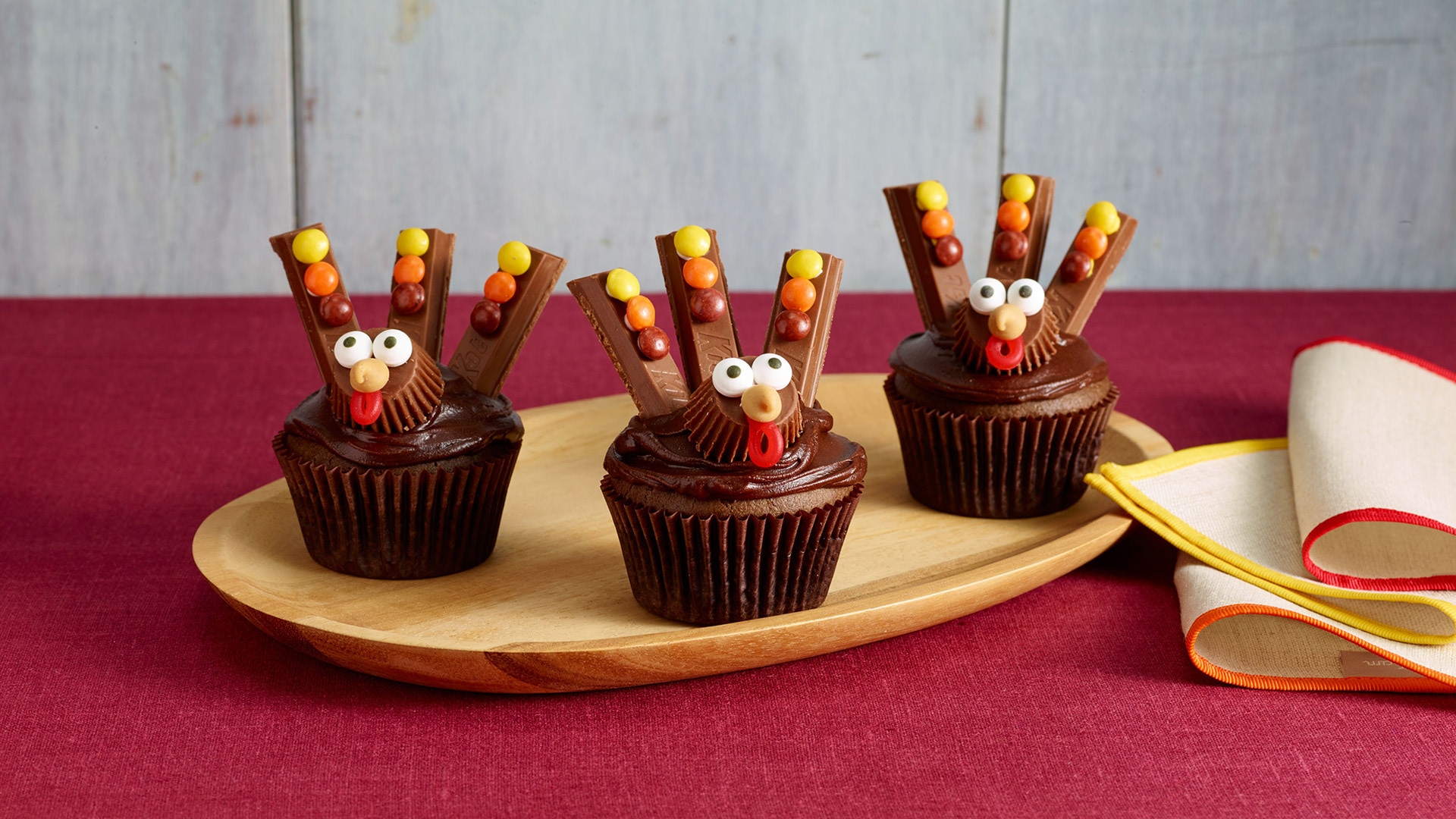 kit kat bar turkey cupcakes