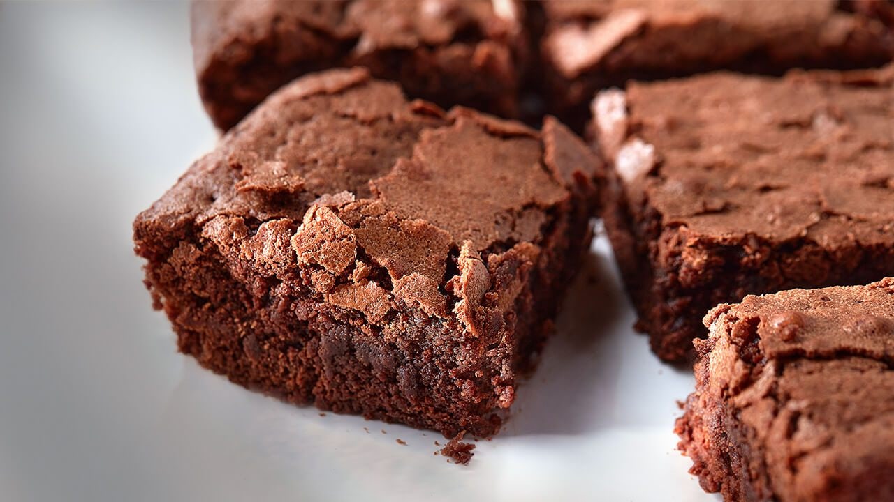 tray of hersheys deep dish brownies