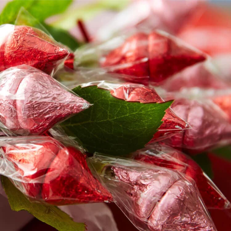 bouquet of hersheys kisses candy roses