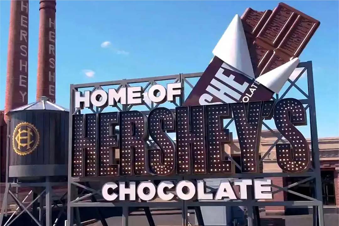 signage on top of hersheys chocolate world in hershey pennsylvania